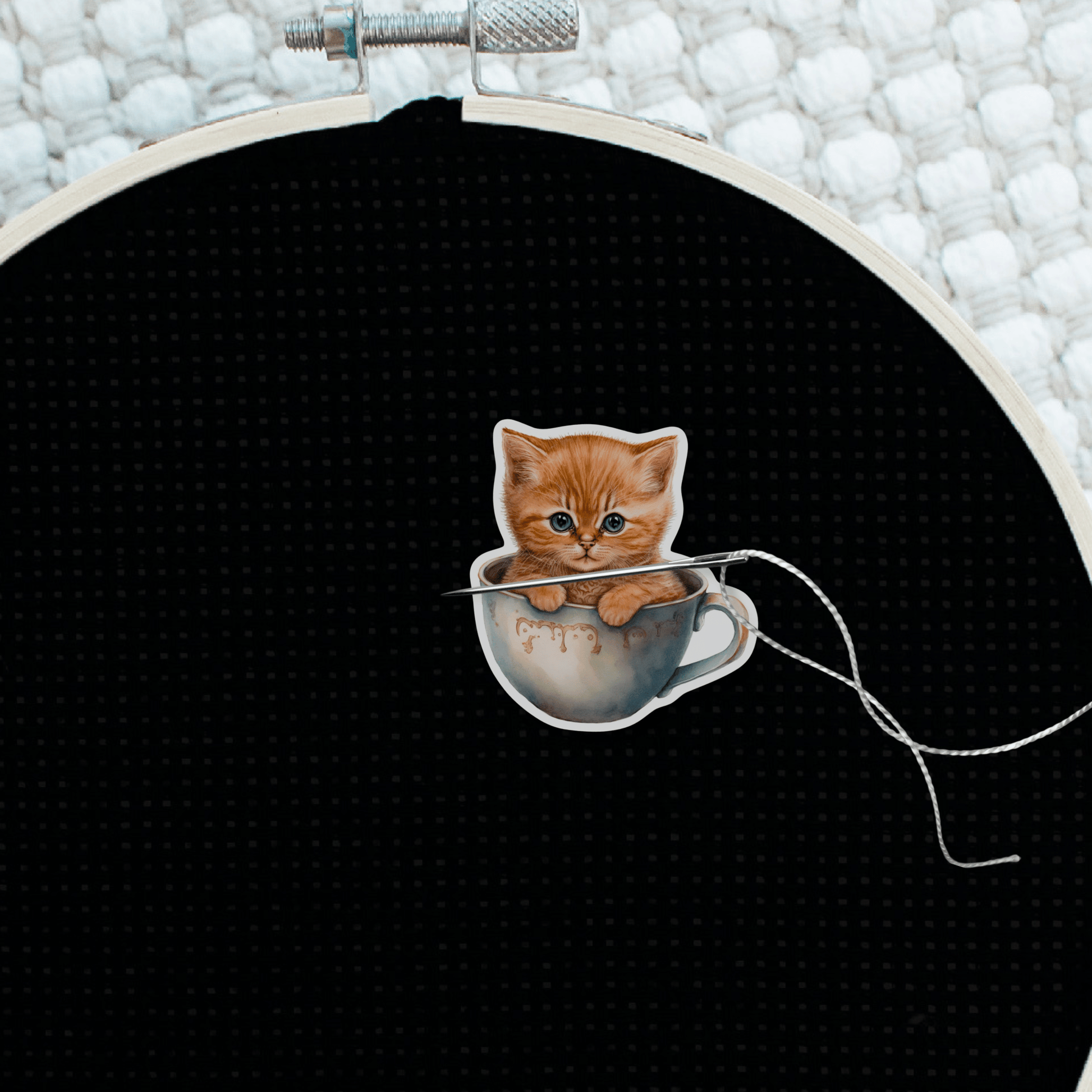 cute cat magnetic needle minder sewing accessory
